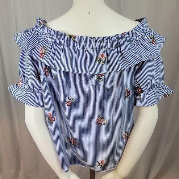 Active USA Blue and White Striped On/Off Shoulder Embroidered Top - Picture 3 of 8